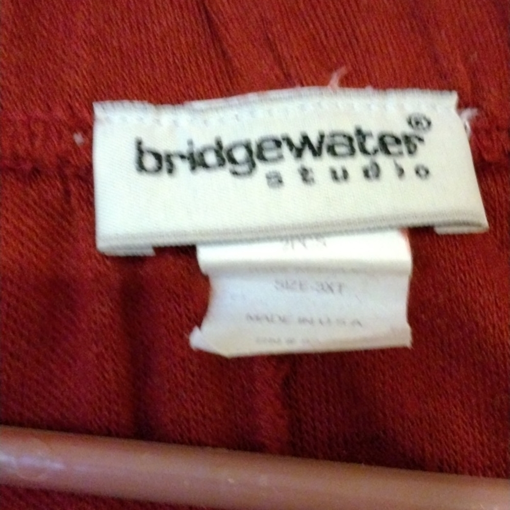 Bridgewater studios mauve 3x acrylic slit back maxi skirt.